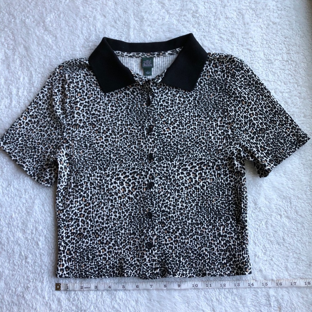 Ribbed Cheetah Print Collared Shirt